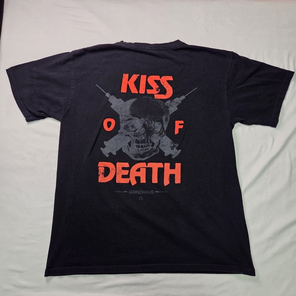 Grindhaus Men Black Kiss Of Death LG Graphic Tee‎ Streetwear y2k Goth Punk Metal